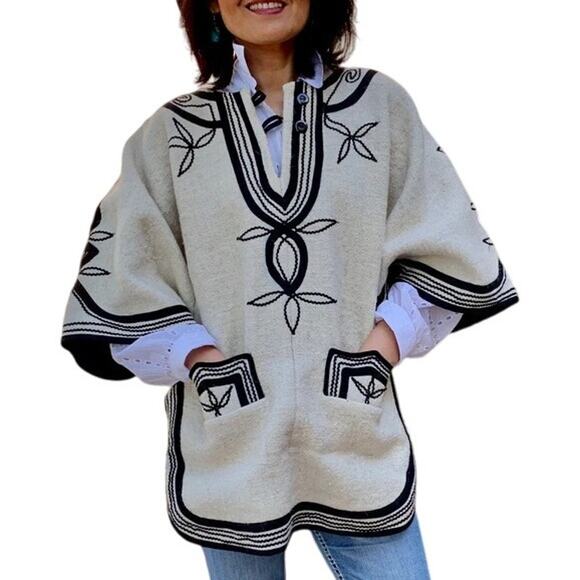 Colores Del Pueblo Sweaters - Colores del Pueblo Women's Sweater OS Serape Cloak White Wool Guatemalan Ethnic